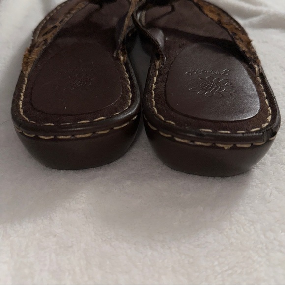 YELLOW BOX Moon, animal hair sandals, leather and leopard, like new flip flops 9 - Picture 4 of 9